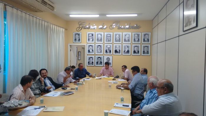 O prefeito Zé Resende participa de reunião na APPM - Imagem 1