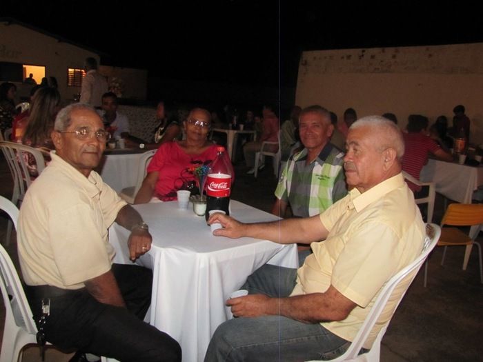 Professora Marinês Miranda comemora 60 anos com uma linda festa  - Imagem 7