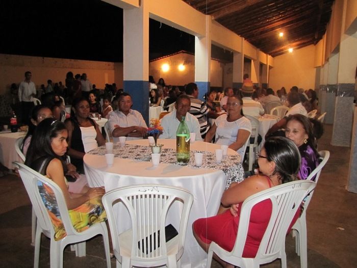 Professora Marinês Miranda comemora 60 anos com uma linda festa  - Imagem 14