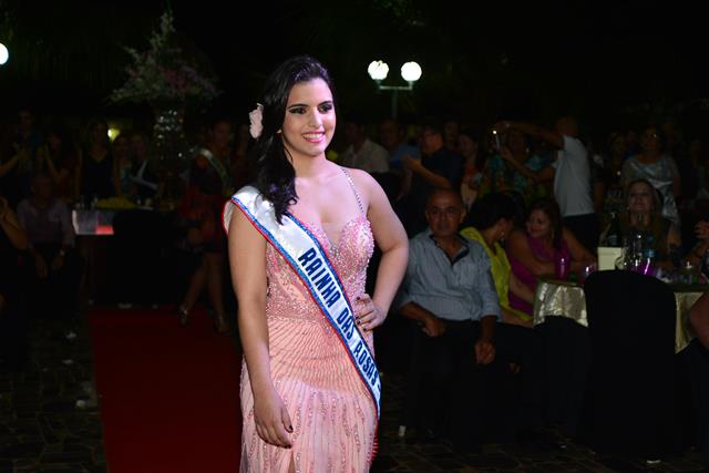 Festa das Rosas movimentou noite de sexta em Barras - Imagem 19