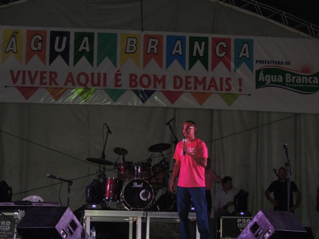 Dia do evangélico reúne multidão em praça pública na cidade de Água Branca - Imagem 5