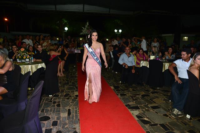 Festa das Rosas movimentou noite de sexta em Barras - Imagem 27