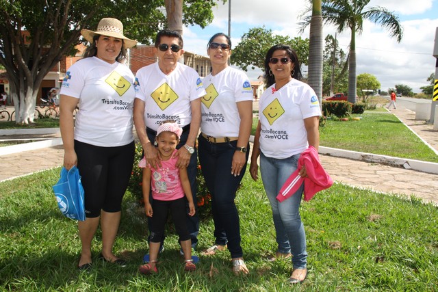 Secretaria Municipal de Saúde Promoveu a Campanha Viva no Trânsito - Imagem 36