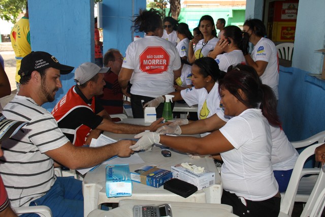 Secretaria Municipal de Saúde Promoveu a Campanha Viva no Trânsito - Imagem 47
