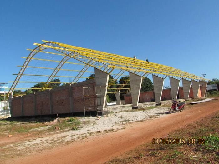 Quadra esportiva do Bairro Pedrinhas recebe estrutura metálica - Imagem 5