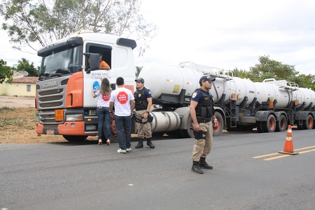 Secretaria Municipal de Saúde Promoveu a Campanha Viva no Trânsito - Imagem 27