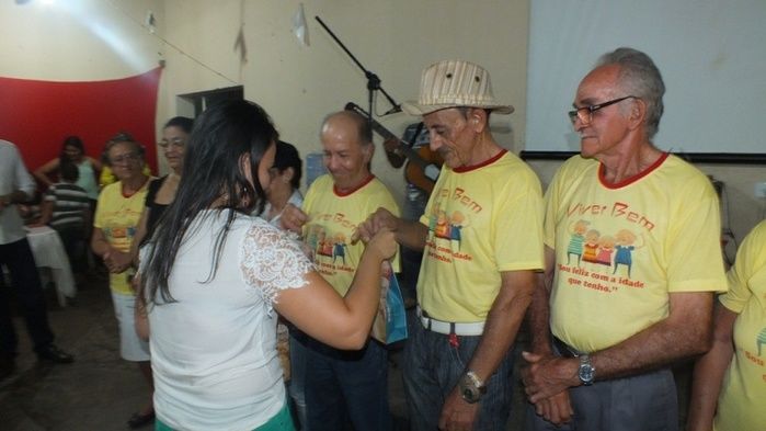 Dom Expedito Lopes, fez festa para homenagear o grupo da melhor idade de Paquetá-PI - Imagem 114