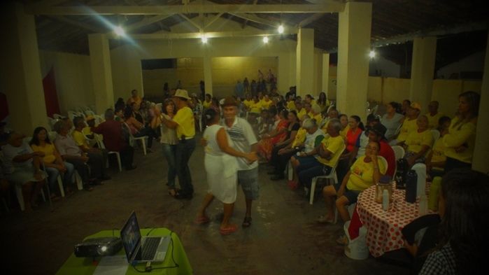 Dom Expedito Lopes, fez festa para homenagear o grupo da melhor idade de Paquetá-PI - Imagem 19