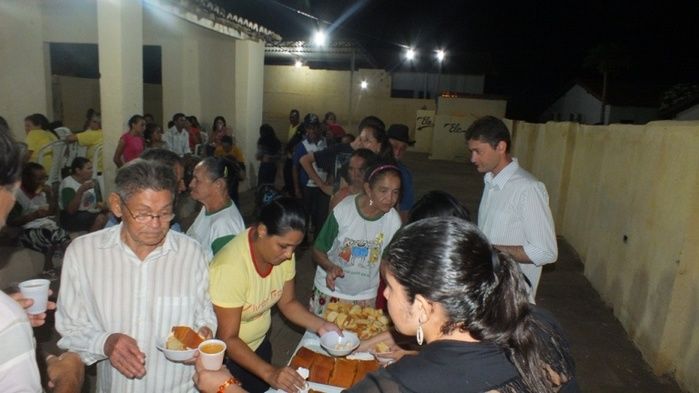 Dom Expedito Lopes, fez festa para homenagear o grupo da melhor idade de Paquetá-PI - Imagem 153