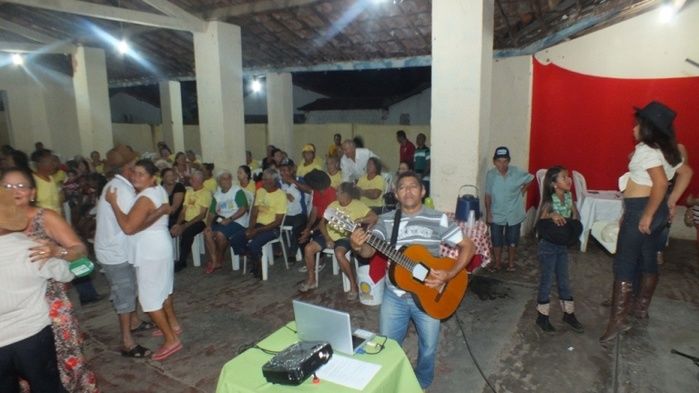 Dom Expedito Lopes, fez festa para homenagear o grupo da melhor idade de Paquetá-PI - Imagem 24