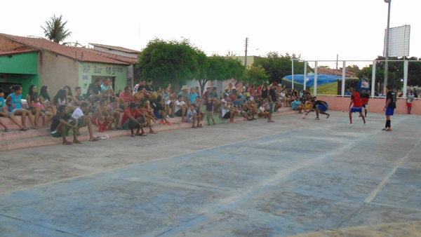 Final do campeonato de férias é realizado em Santo Inácio  - Imagem 13
