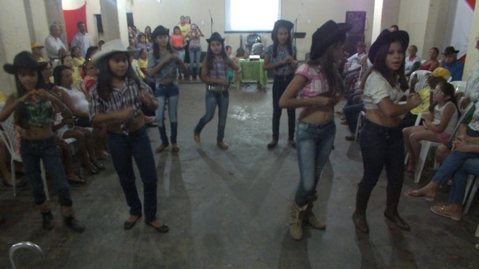 Dom Expedito Lopes, fez festa para homenagear o grupo da melhor idade de Paquetá-PI - Imagem 57