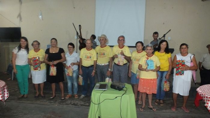 Dom Expedito Lopes, fez festa para homenagear o grupo da melhor idade de Paquetá-PI - Imagem 121