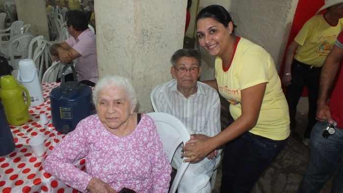 Dom Expedito Lopes, fez festa para homenagear o grupo da melhor idade de Paquetá-PI - Imagem 159
