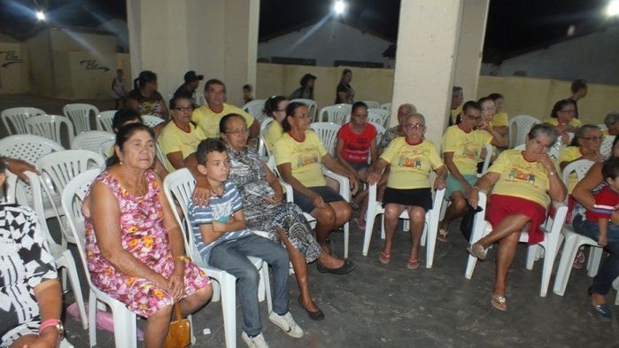 Dom Expedito Lopes, fez festa para homenagear o grupo da melhor idade de Paquetá-PI - Imagem 31