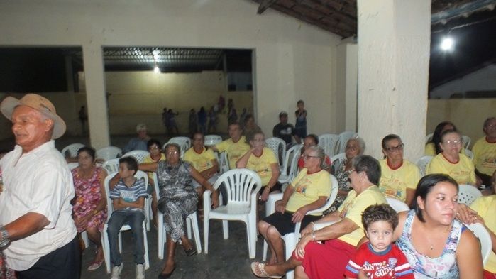Dom Expedito Lopes, fez festa para homenagear o grupo da melhor idade de Paquetá-PI - Imagem 36