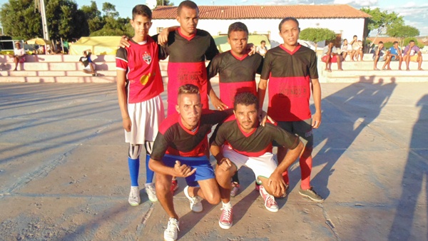 Final do campeonato de férias é realizado em Santo Inácio  - Imagem 9