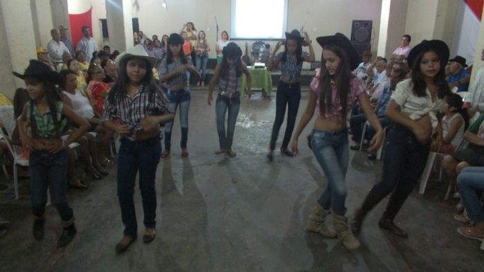 Dom Expedito Lopes, fez festa para homenagear o grupo da melhor idade de Paquetá-PI - Imagem 59