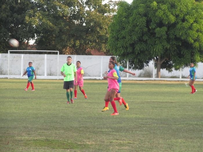 Seleção Feminina de Agricolândia vence a Seleção de Regeneração em casa - Imagem 19