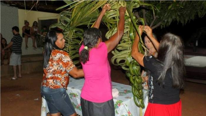No interior do Piauí, Família e comunidade pagam promessa com Roda de São Gonçalo. - Imagem 60