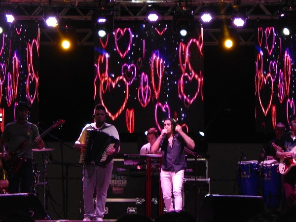 Show da Banda Farra de Play e Forró Sem Limite - Imagem 8