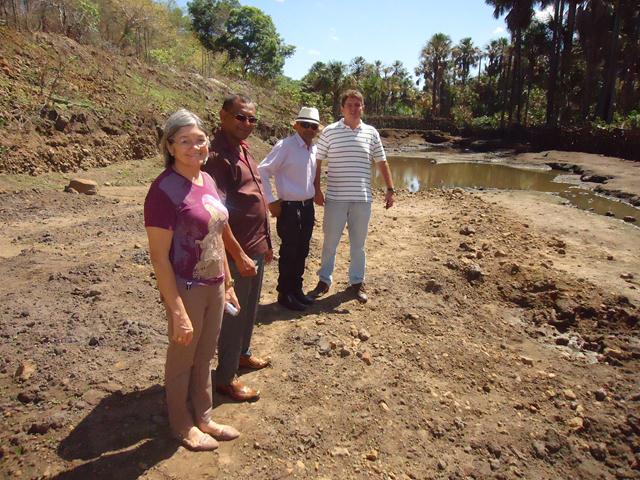 Dr. Zé Maria comemora com a População a Reforma do Tanque em Furta-Lhe a Volta - Imagem 30