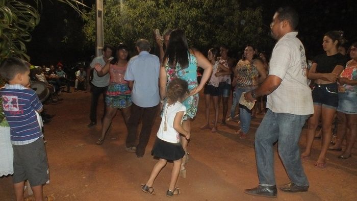 No interior do Piauí, Família e comunidade pagam promessa com Roda de São Gonçalo. - Imagem 42