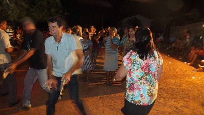 No interior do Piauí, Família e comunidade pagam promessa com Roda de São Gonçalo. - Imagem 10
