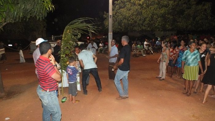 No interior do Piauí, Família e comunidade pagam promessa com Roda de São Gonçalo. - Imagem 58