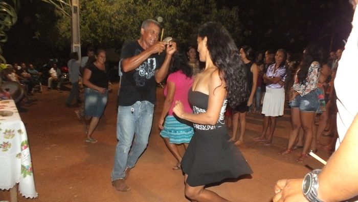 No interior do Piauí, Família e comunidade pagam promessa com Roda de São Gonçalo. - Imagem 53