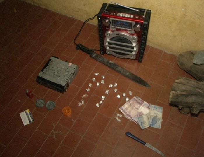 Adolescentes são aprendidos em Parnaíba com maconha e crack - Imagem 1