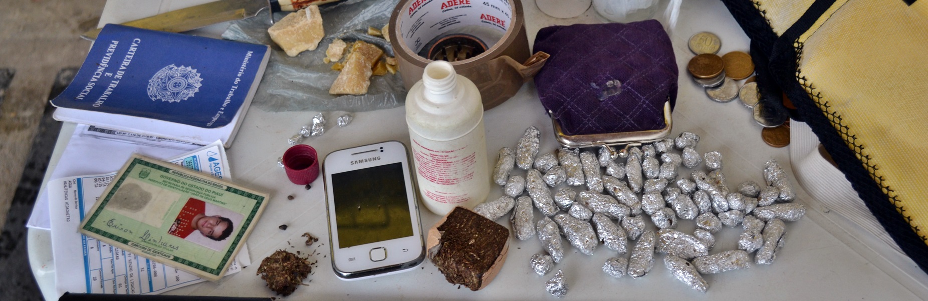 PM apreende maconha, crack e dinheiro em residência no litoral do Piauí