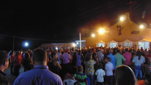 Centenas de devotos de Santo Inácio de Loyola participaram da ultima noite de novena ao padroeiro - Imagem 18