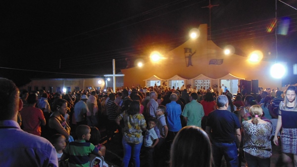 Centenas de devotos de Santo Inácio de Loyola participaram da ultima noite de novena ao padroeiro - Imagem 20