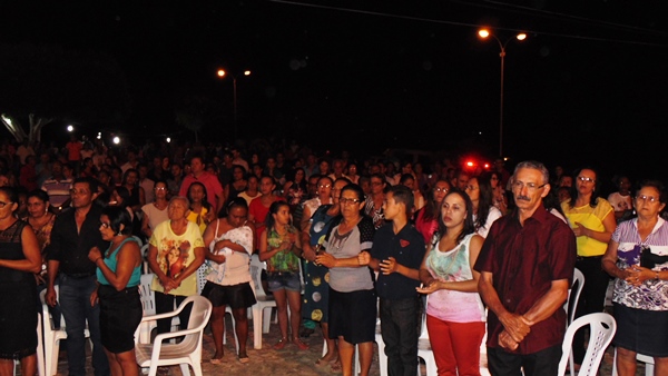 Centenas de devotos de Santo Inácio de Loyola participaram da ultima noite de novena ao padroeiro - Imagem 8