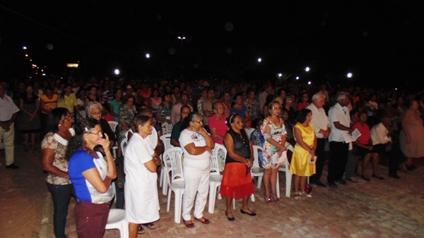 Centenas de devotos de Santo Inácio de Loyola participaram da ultima noite de novena ao padroeiro - Imagem 16