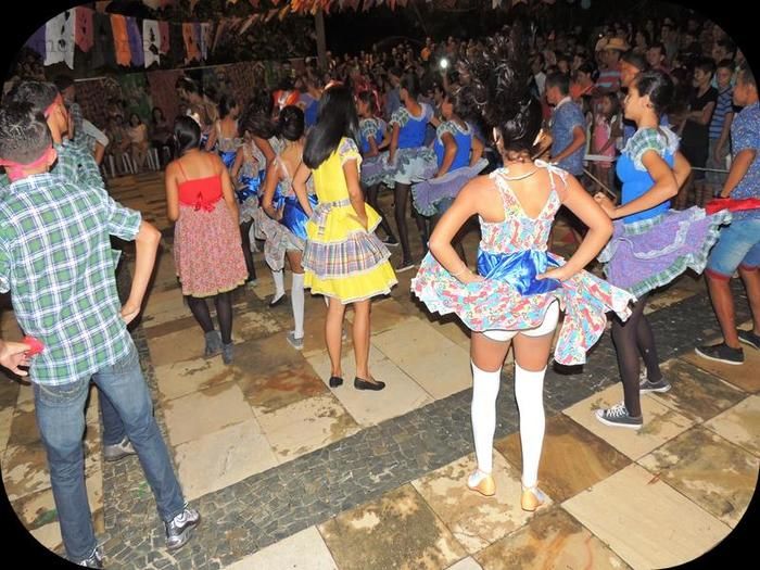 Público prestigia em massa o VII Festival Julino de Quadrilhas e Danças - Imagem 77