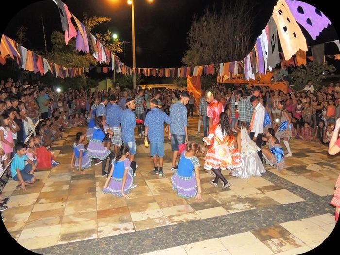 Público prestigia em massa o VII Festival Julino de Quadrilhas e Danças - Imagem 82