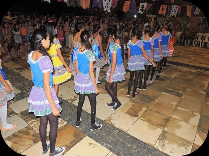 Público prestigia em massa o VII Festival Julino de Quadrilhas e Danças - Imagem 65