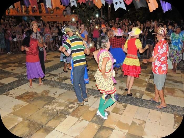Público prestigia em massa o VII Festival Julino de Quadrilhas e Danças - Imagem 50