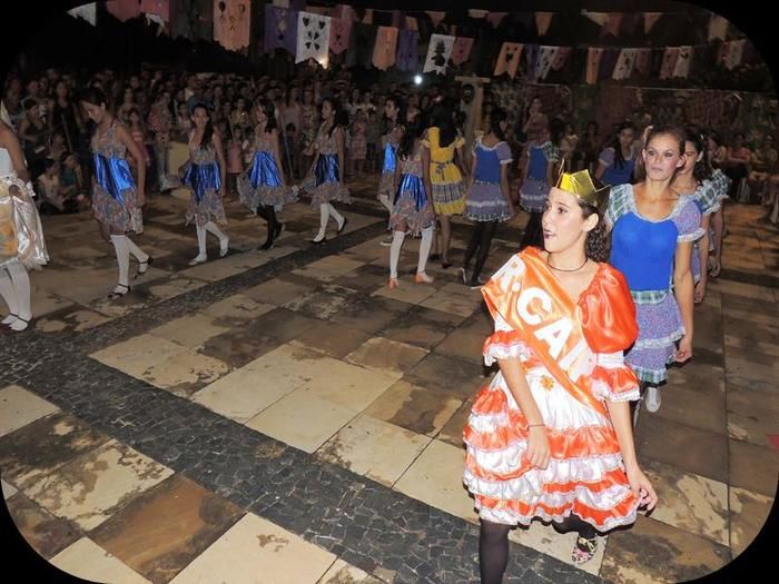 Público prestigia em massa o VII Festival Julino de Quadrilhas e Danças - Imagem 66