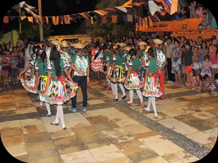 Público prestigia em massa o VII Festival Julino de Quadrilhas e Danças - Imagem 102