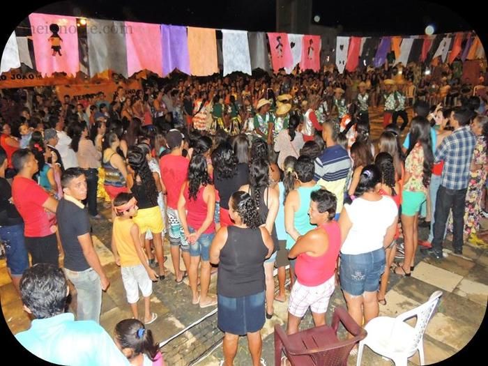 Público prestigia em massa o VII Festival Julino de Quadrilhas e Danças - Imagem 121