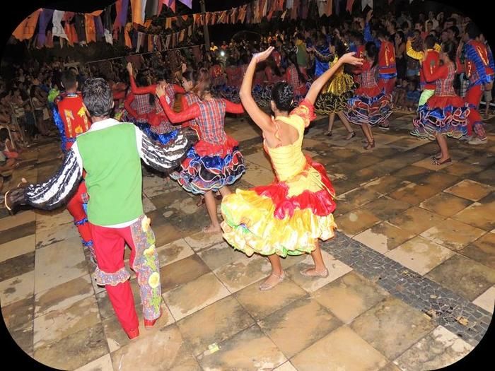 Público prestigia em massa o VII Festival Julino de Quadrilhas e Danças - Imagem 159