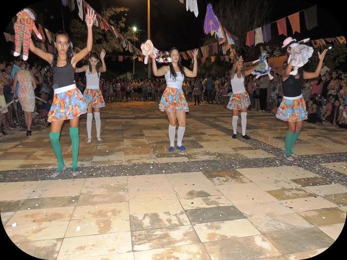Público prestigia em massa o VII Festival Julino de Quadrilhas e Danças - Imagem 126