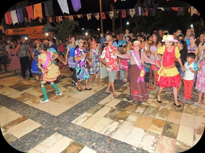 Público prestigia em massa o VII Festival Julino de Quadrilhas e Danças - Imagem 38