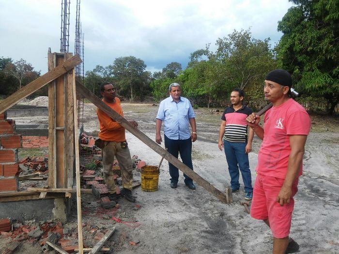 Prefeito visita obra de Escola padrão FNDE na comunidade Faveira - Imagem 6