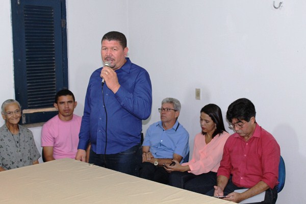 Prefeito Zé Resende prestigia posse do novo Diretor Regional do Emater de Campo Maior - Imagem 7