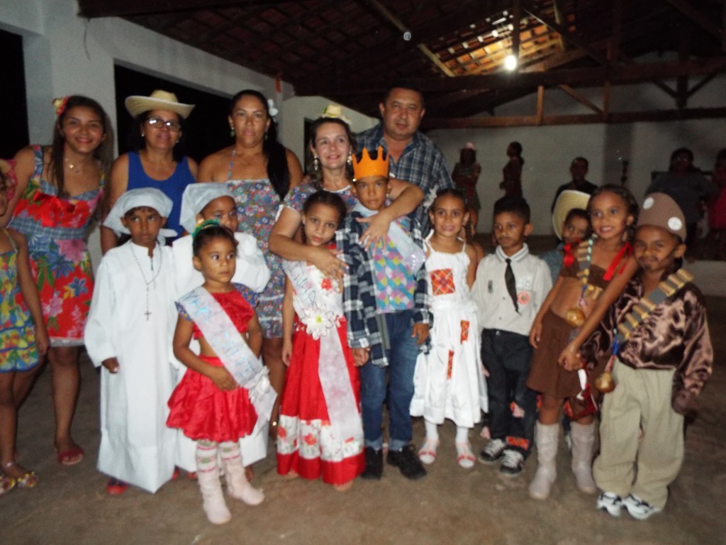 CRAS realiza Arraiá