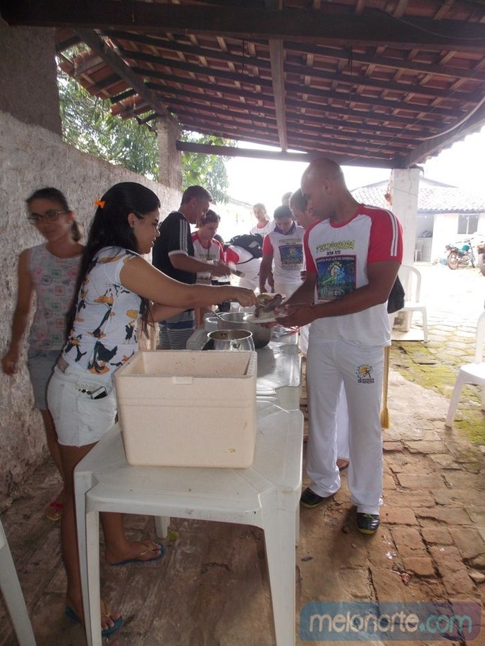 Secretário Administrativo Tim Medeiros oferece almoço aos Capoeiristas Escravos Brancos  - Imagem 13